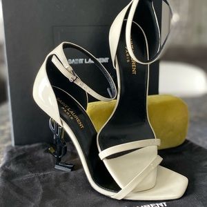 COPY - YSL 37.5 Opyum white patent leather 110